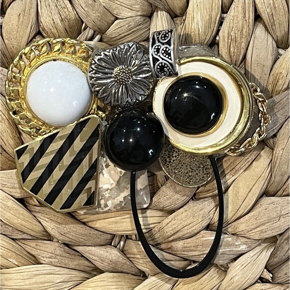 Handmade Brooch Vintage Jewelry Art To Wear Pin Upcycled Victorian Statement - Picture 5 of 10